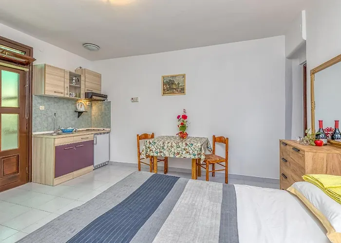 Apartamento Bastovanovic